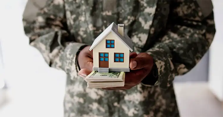 Do I Qualify for A VA Home Loan military veteran family mom son