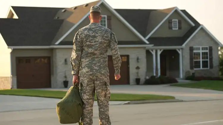 VA Streamline (IRRRL) and How it works military veteran front of home